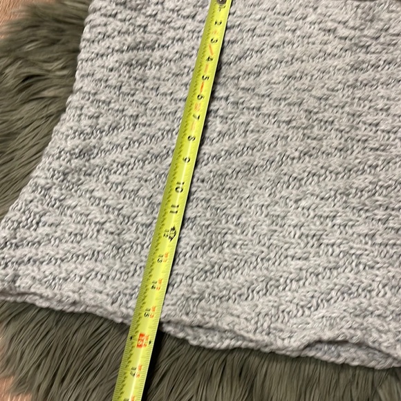 Gap Infinity Scarf - Picture 2 of 6